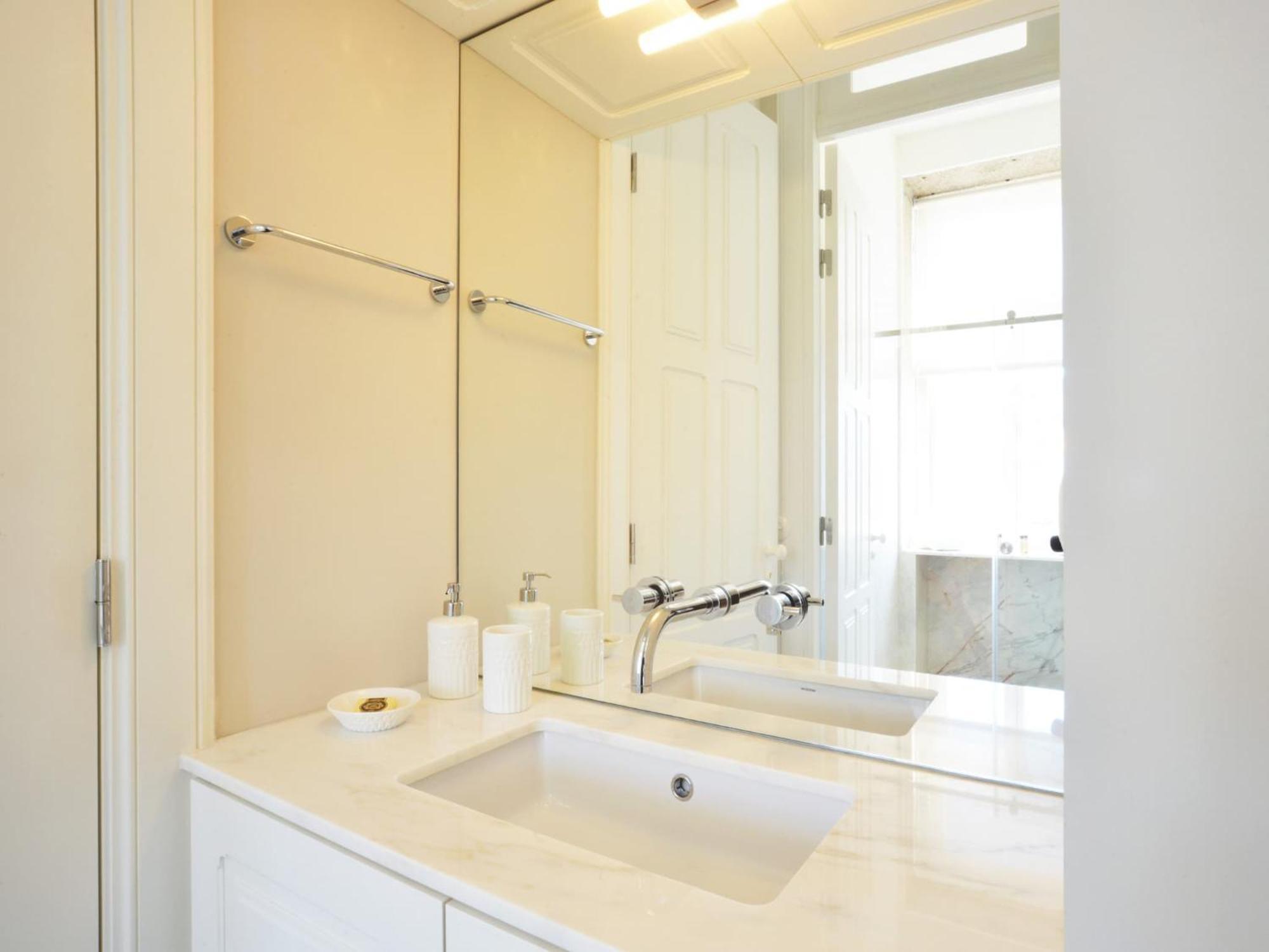 Apartamento Modern 2-bedroom In Porto